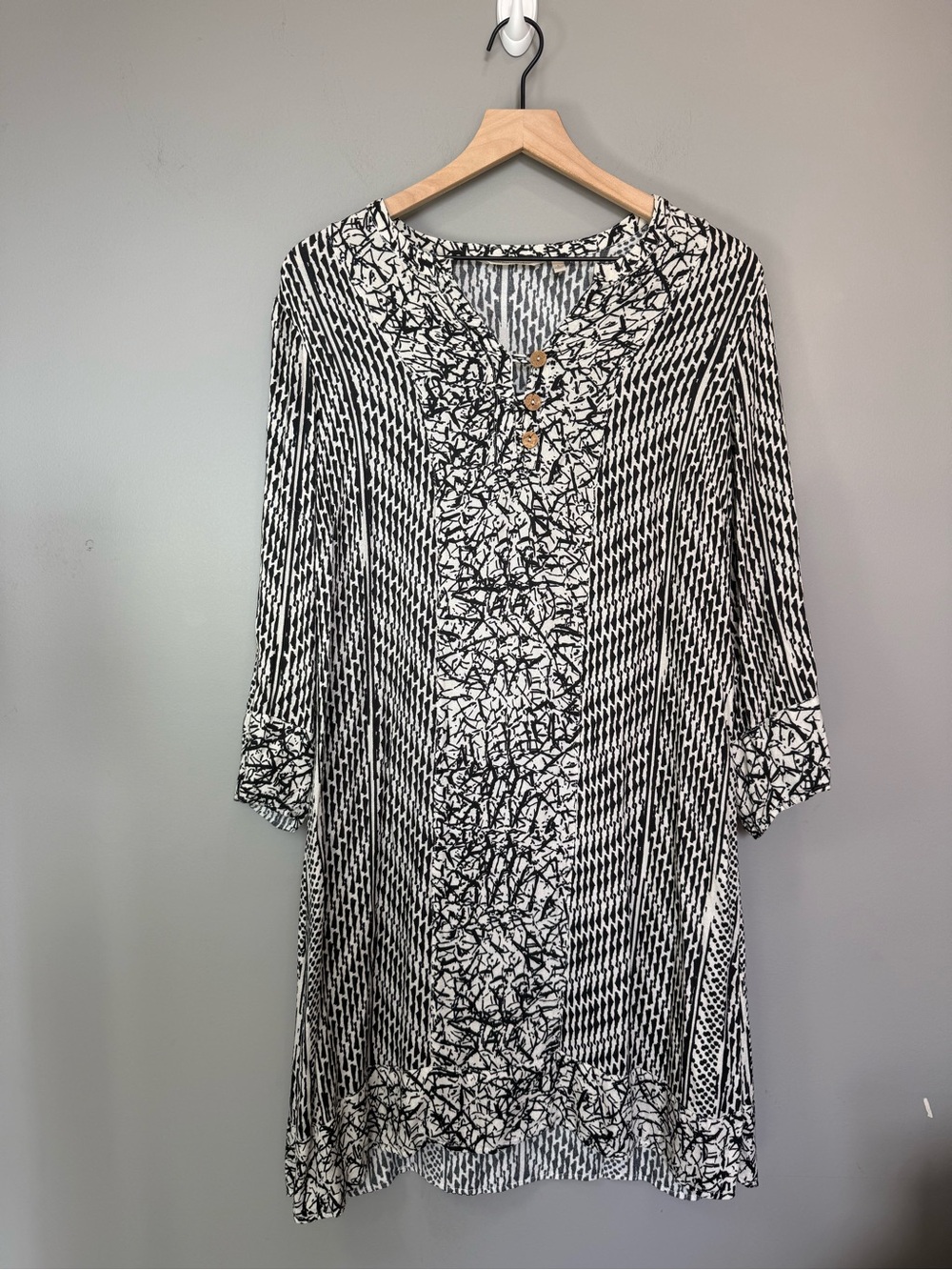 Soft Surroundings Black White Abstract Print Tunic Top Large